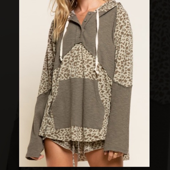 POL Tops - POL Leopard Hoodie
